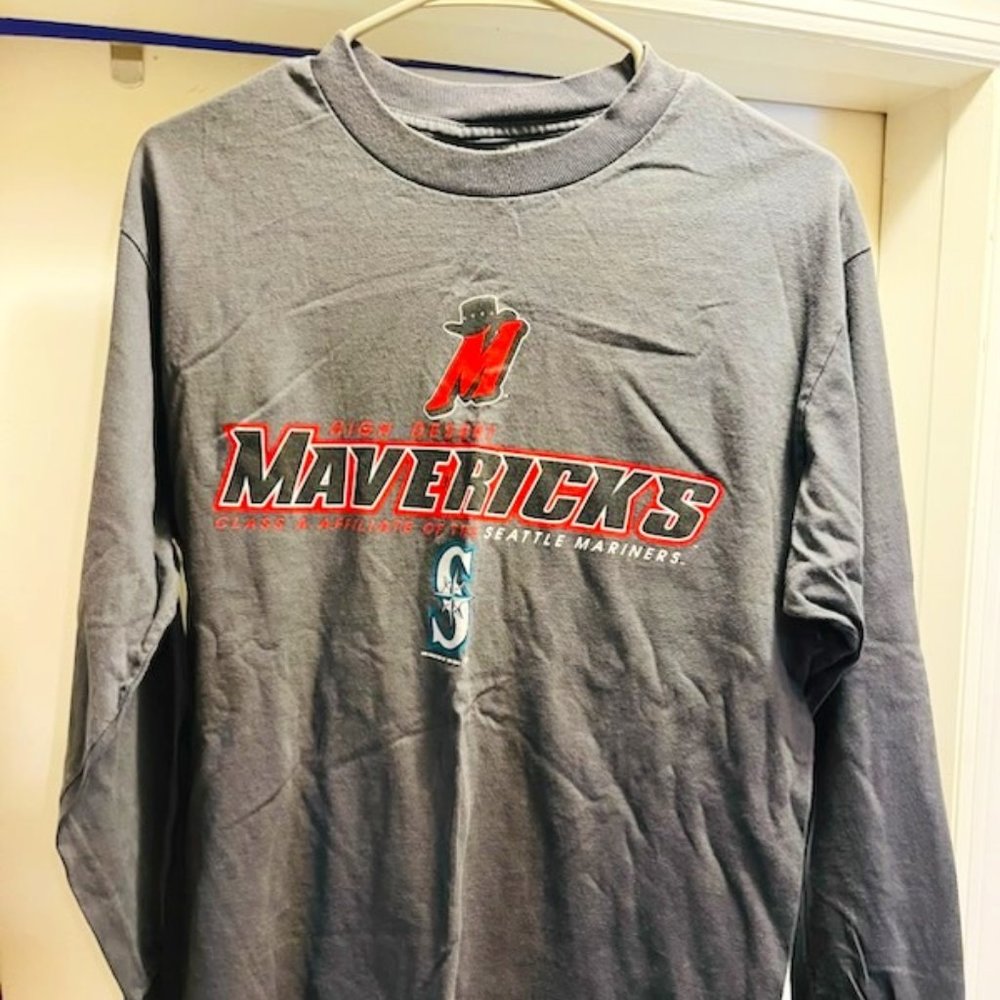 Vintage High Desert Mavericks (Seattle Mariners A Ball) Long Sleeve Tee Shirt